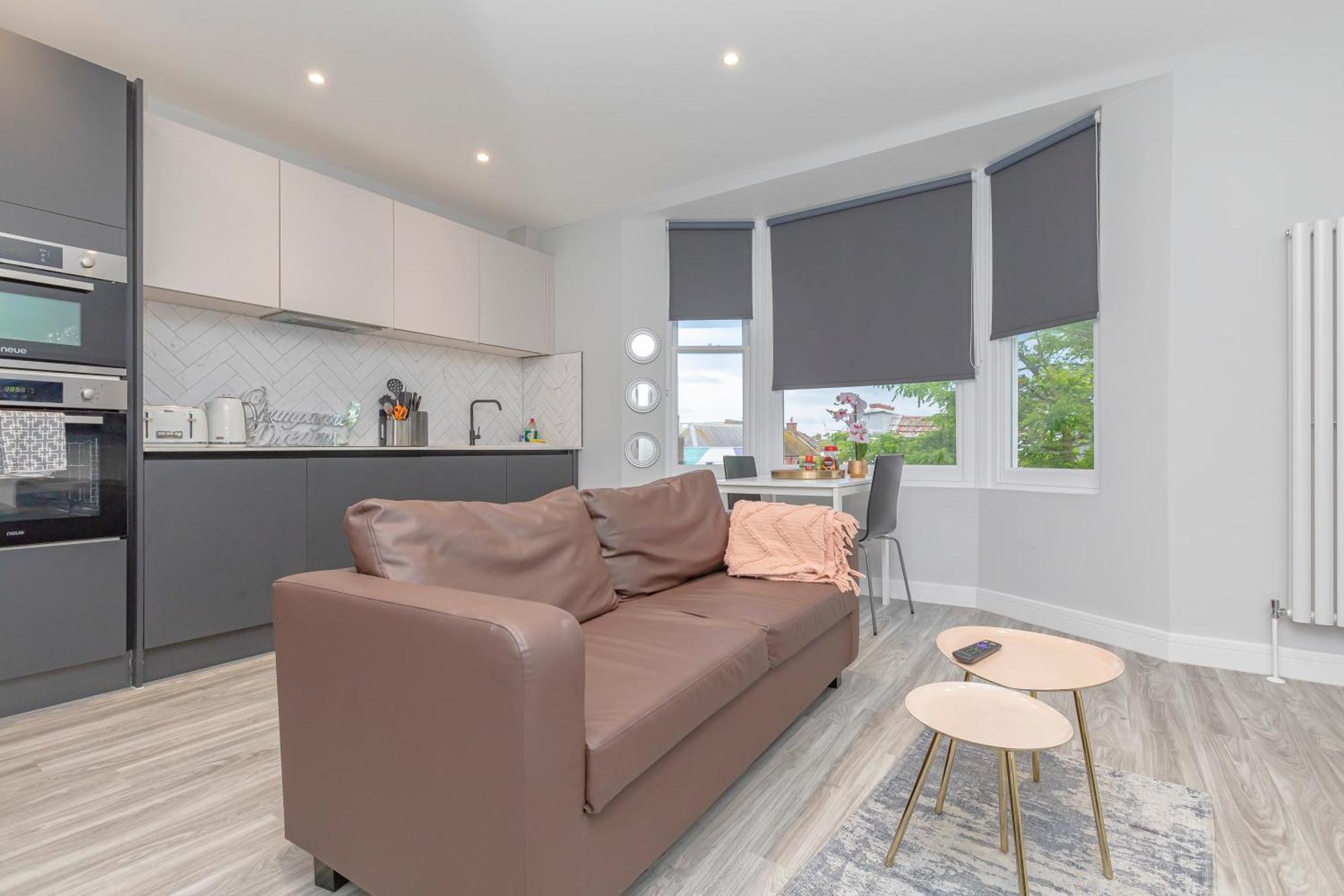 Flash Sales Offer - Any Week Day No Minimum Night Restrictions Brighton City Centre Seafront 1 Bedroom Flat Bn133Duk02 エクステリア 写真